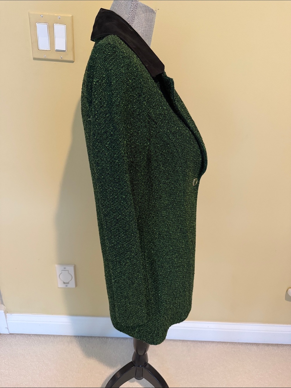 St. John Jacket - Picture 8 of 10